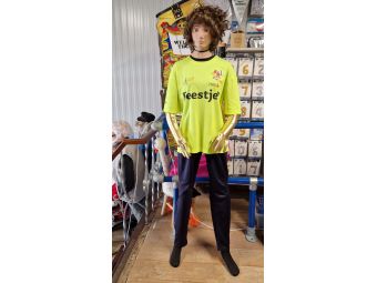 Sarah (Sporty)